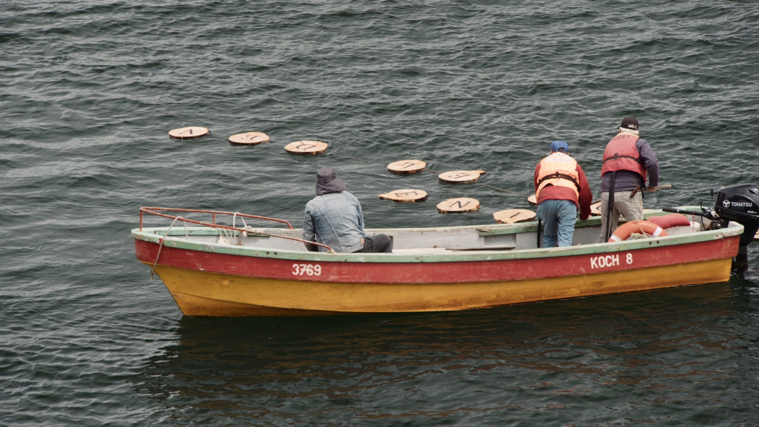 Y SIEMPRE NUESTROS MUERTOS HABITANDO EL DEVENIR